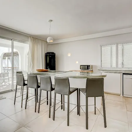 Villa Villa8 *